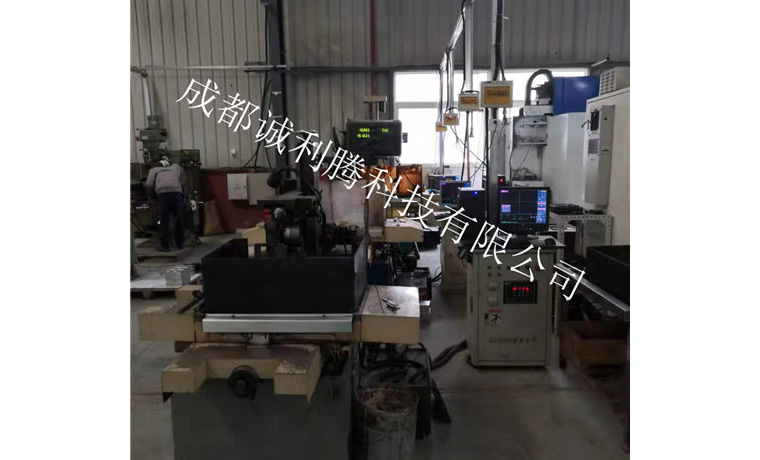 線(xiàn)切割車(chē)間一角